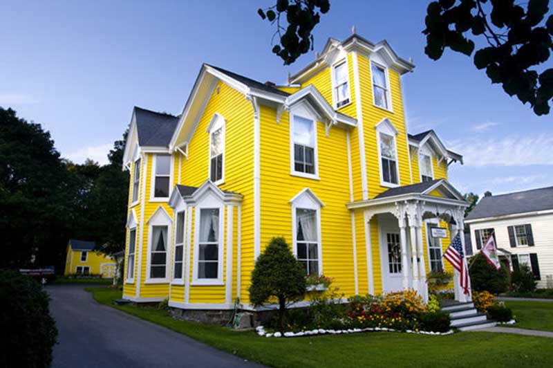 Màu sơn nhà đẹp 2022 màu vàng 