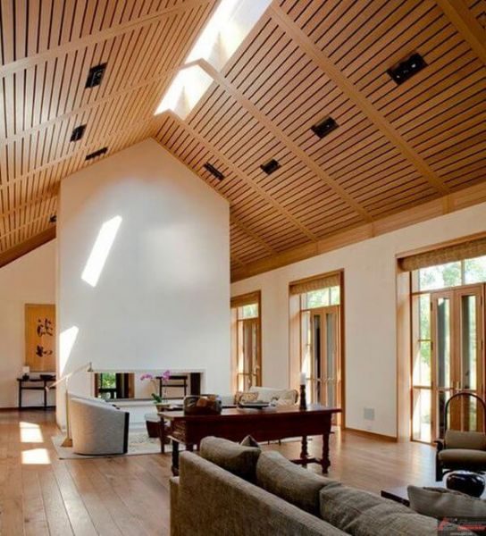 Thiết kế trần nhôm vân gỗ độc đáo phòng khách