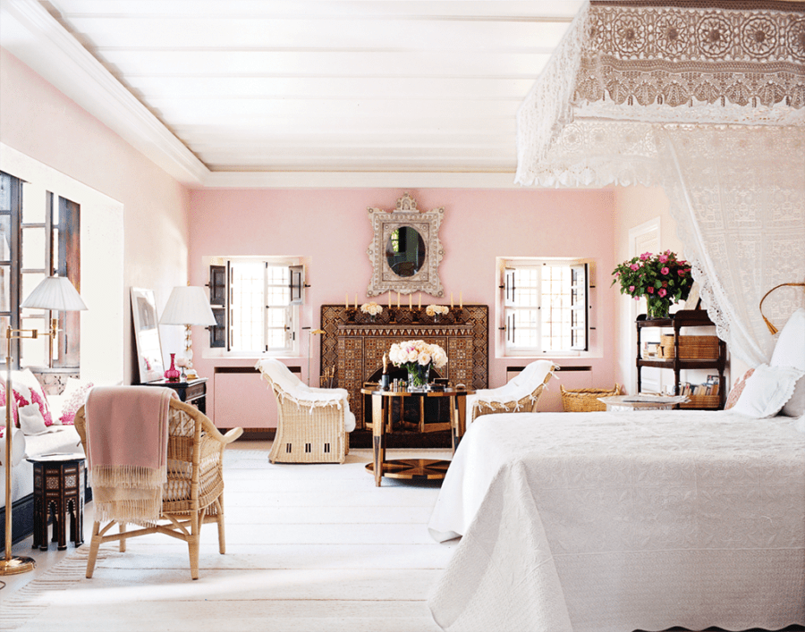 Phòng khách sơn màu hồng nhạt